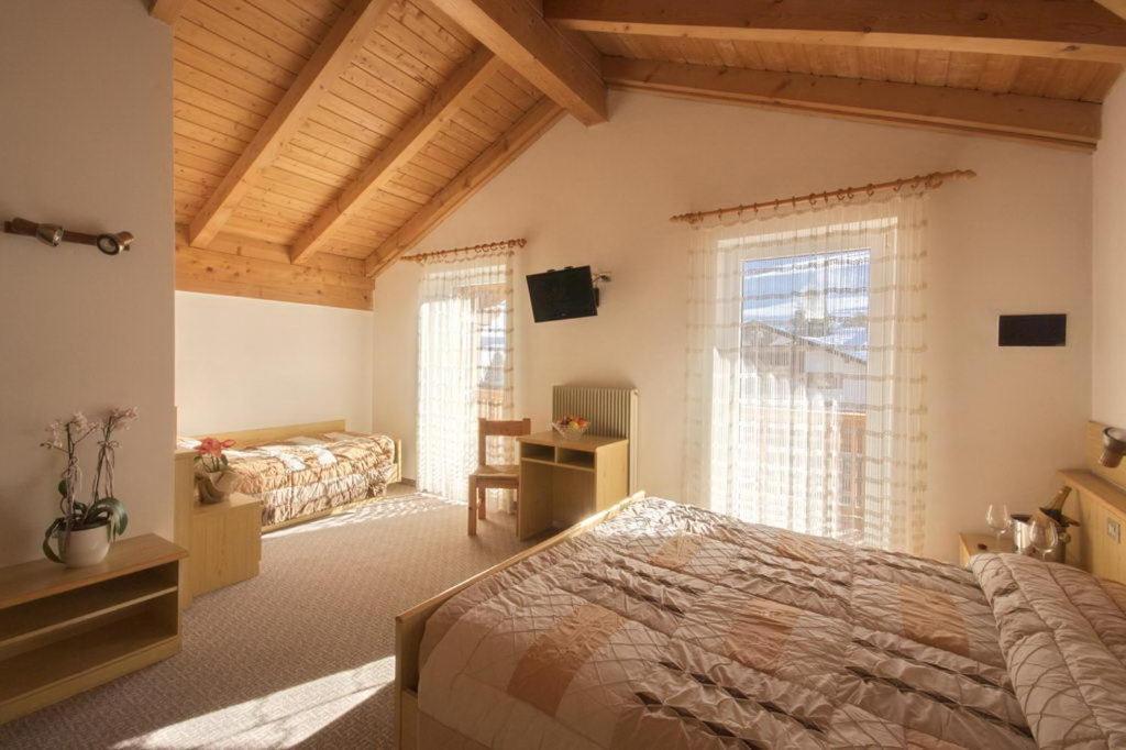 Hotel Vallechiara Moena Habitación foto